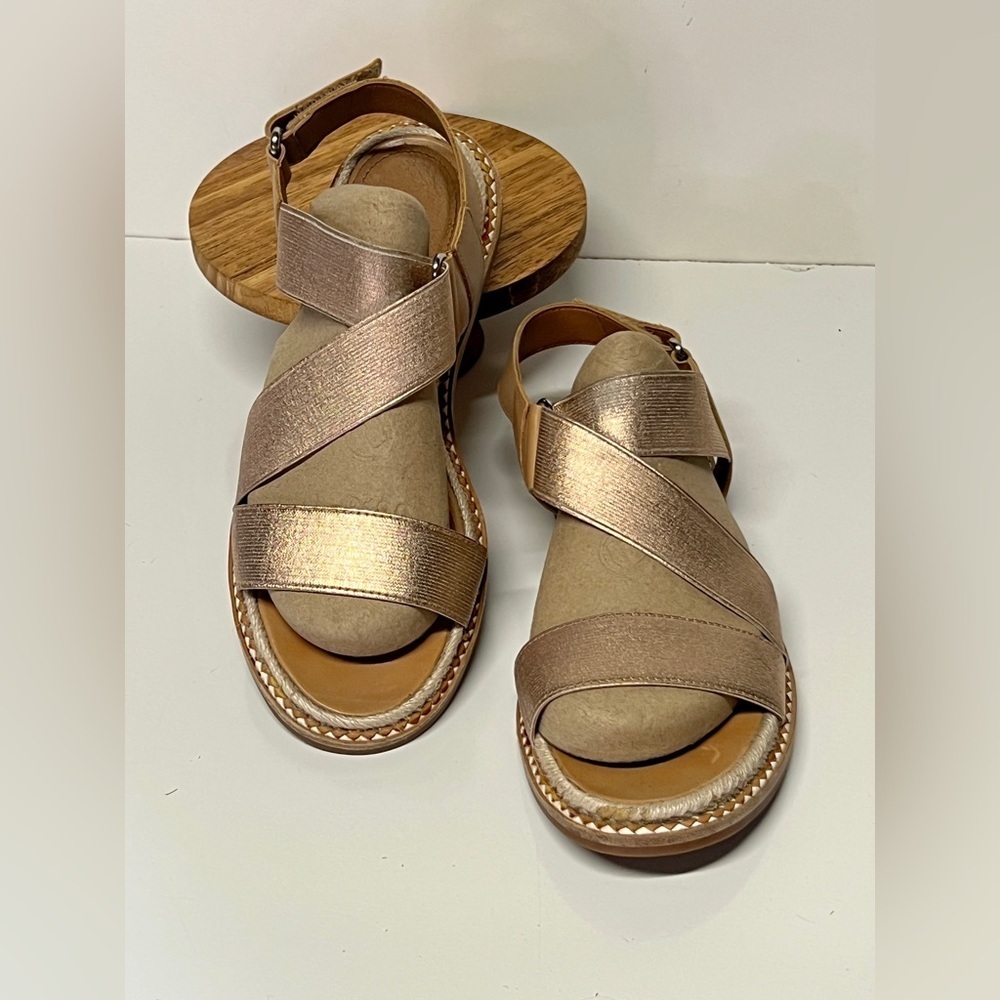 CASLON Metallic Gold Women's Sandals size 7